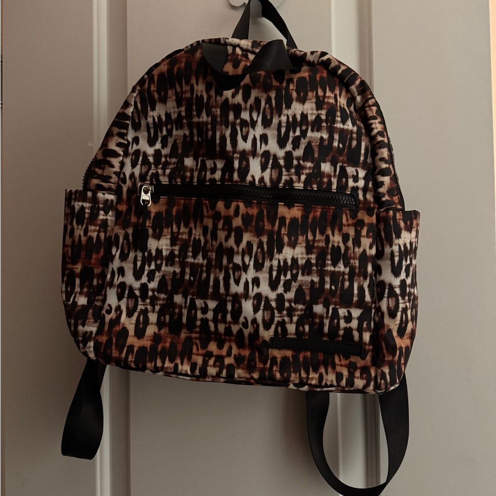 NWOT TAHARI Leopard Print Backpack